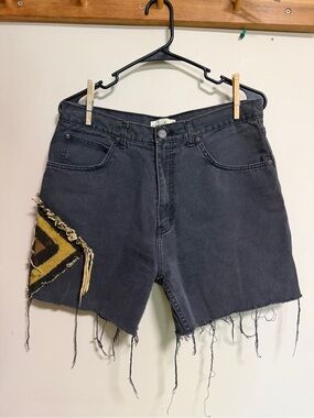 High-Waist Black Jean Shorts upcycled with Frayed Hem and Boho Patch